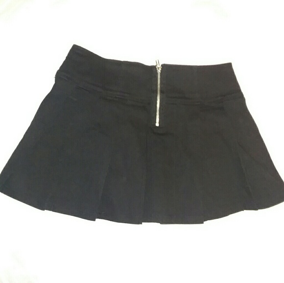 Pleated mini - Picture 2 of 3